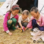 Otis and her younger siblings with pipe cleaners500