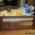 dolls-crib-with-drop-side